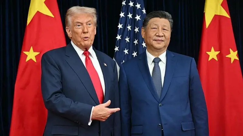 Trump vs. China: O Xadrez do Petróleo que Impacta seus Investimentos